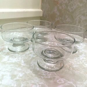 Set of 4 Glass Dessert Bowls stackable